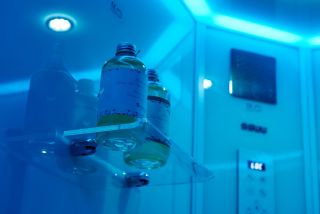 SSWW W1018B Душевая кабина 100х100х220