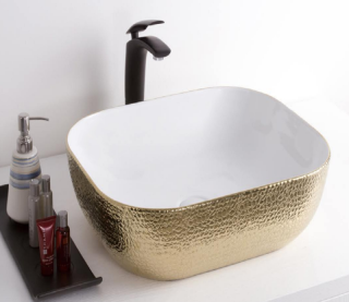 Раковина CeramaLux  D1333H025 бело-золотая 46 см