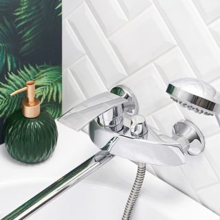 Смеситель для ванны с душем BOOU B8213-46F хром