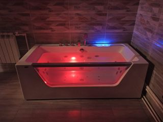 Гидромассажная ванна Frank F103 пристенная 1800х800х600