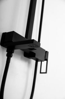 Душевая стойка BelBagno Luсe чёрный матовый LUC-VSCM-NERO