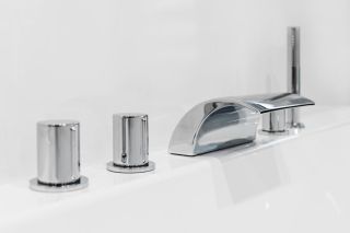 Смеситель Ravak Waterfall WF 025.00 X070060 на борт ванны